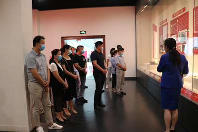 奮進皖東百年路，初心映照新征程——市第二人民醫院組織參觀慶祝建黨100周年專題展覽